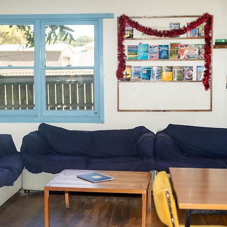 Apollo Bay Backpackers Hostel Bagian luar foto