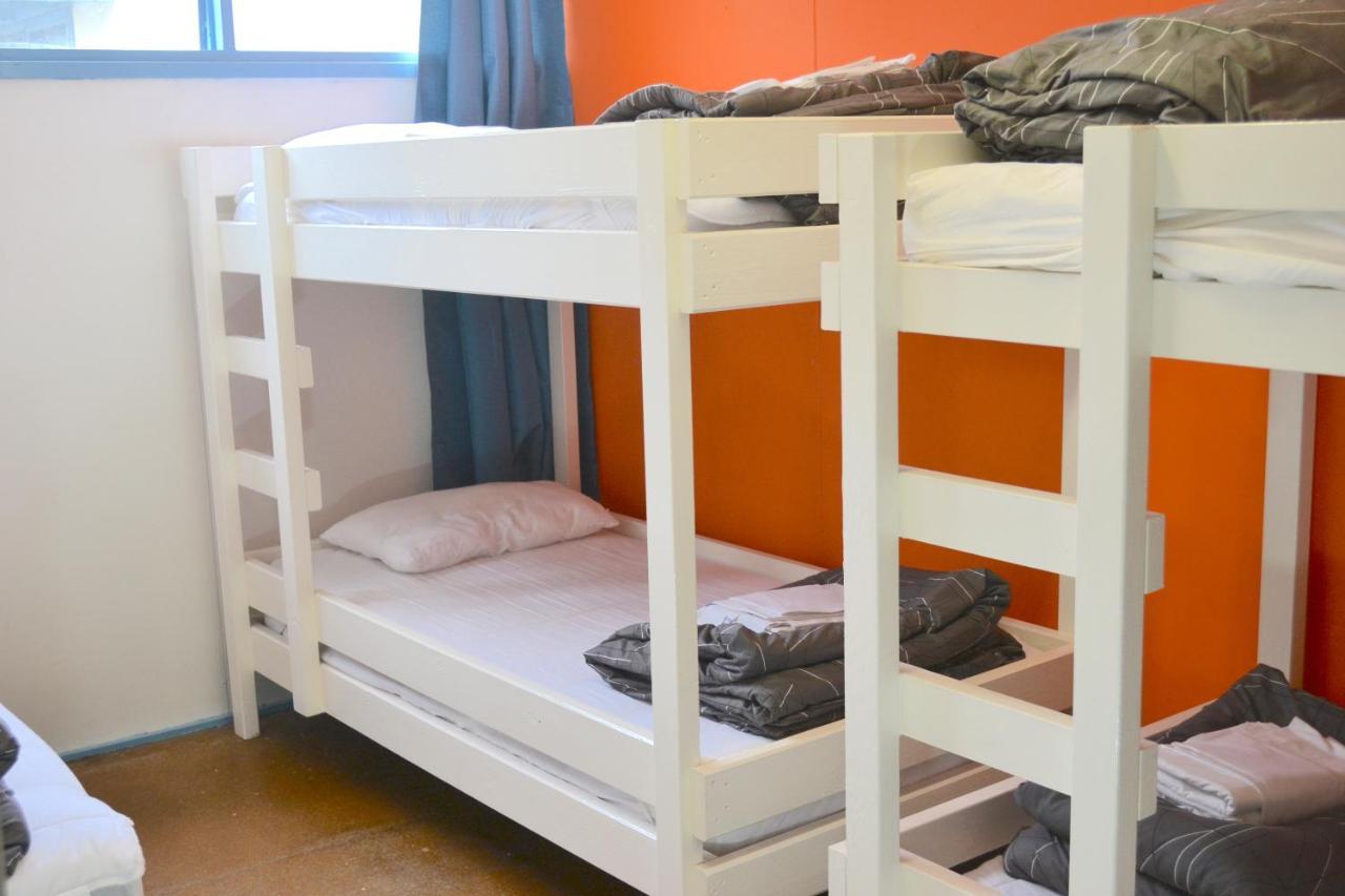 Apollo Bay Backpackers Hostel Bagian luar foto